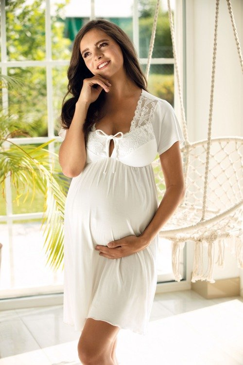 Елегантна нощница за кърмене – какво да избереш, за да се чувстваш красива и уверена?