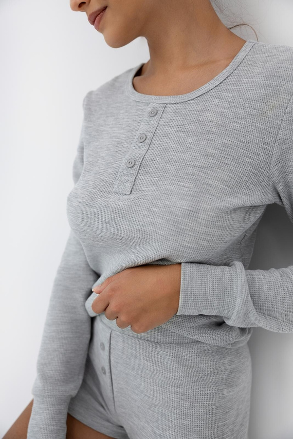 Дамска пижама Brittany Sensis, сива - с дълъг ръкав и къси панталони