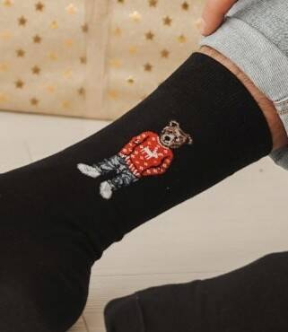 0125.099 Плюшено мече в пуловер Мъжки чорапи Milena - черни