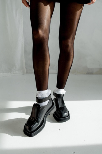 0897 Милена Дамски чорапи с дантела - бели 2