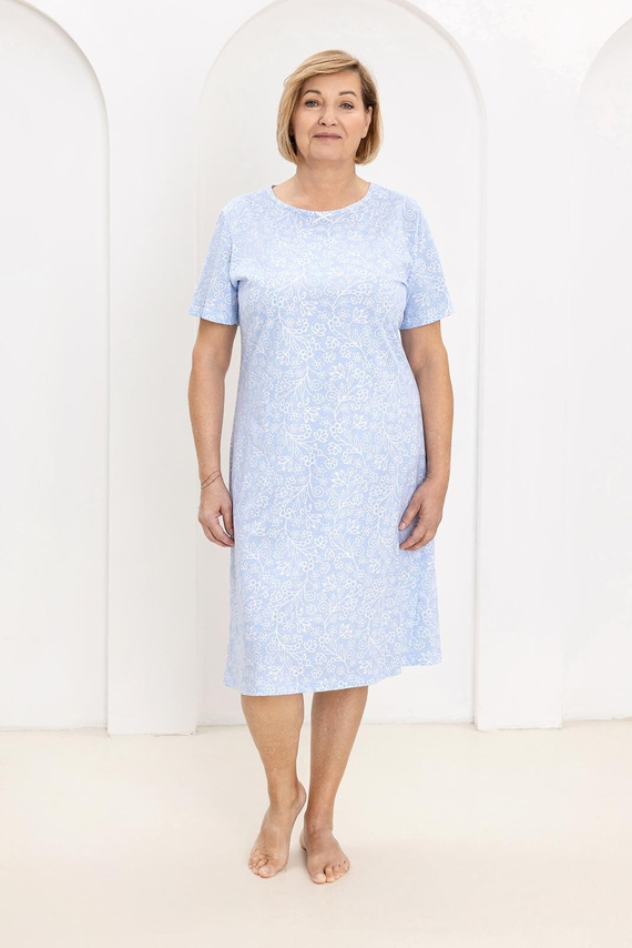 Нощна риза 169 Regina – бавовнена, с цветен принт, полуокръгло деколте | Елегантност и комфорт