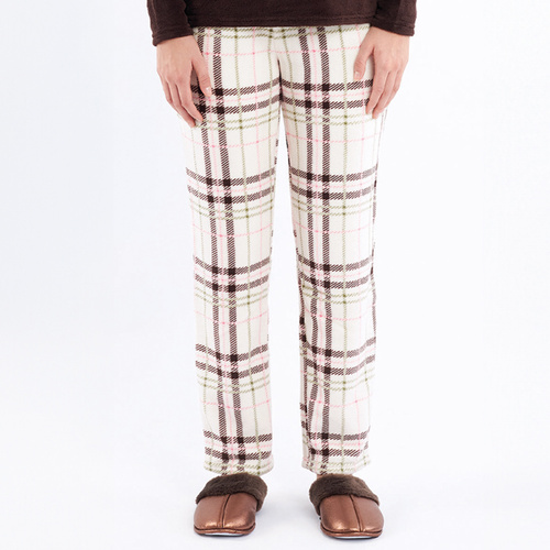 Кафява пижама Liliana Sorbetto – топъл полар с кариран мотив и бродерия