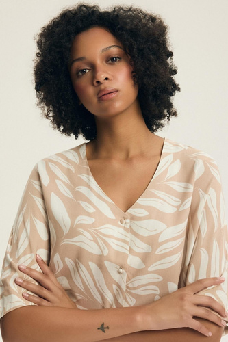 Пижама Henderson Dextra 43688 – дамска вискозна пижама, 3/4, копчета, флорален принт