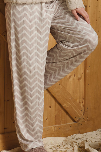 Дамска пижама Sofie Sorbetto, бежова - топла шерпа, палацо, елегантна и мека