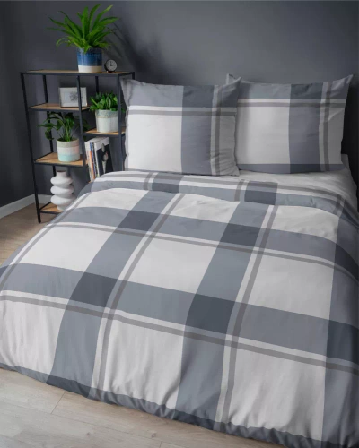 5218 A Detexpol сиво сатенено карирано спално бельо