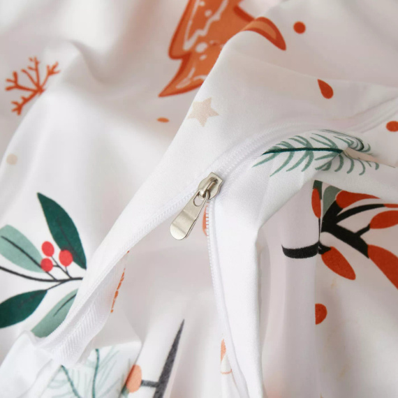 Комплект спално бельо от микросатен с коледна прическа "Медификант" в бяло I25 - меки, гладки и издръжливи