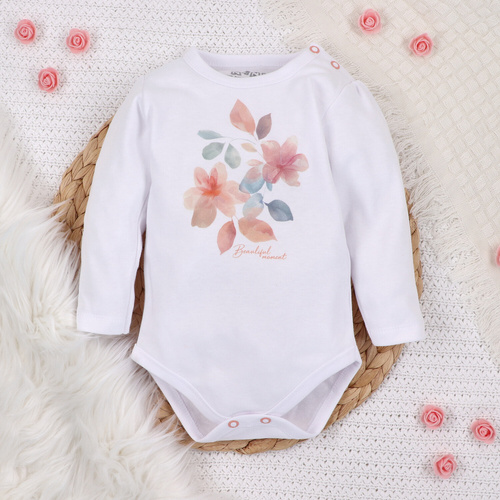 ABN-5416 Kolorowe kwiatki Body z bawełny organicznej Nini biały