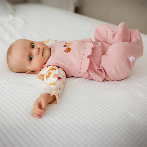 Бебешки спален костюм Fluffy Tails Eevi – розов, памук