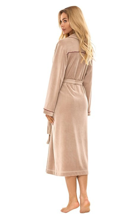 2508 Дамски халат L&L - бежов