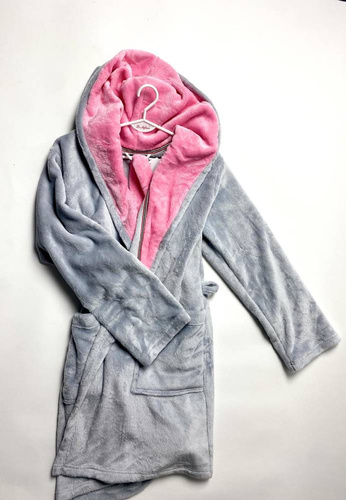 627 Soraya Къс дамски халат Forex - светло сиво / розово