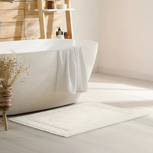 Кремав килим за баня Sammy Eurocurtains