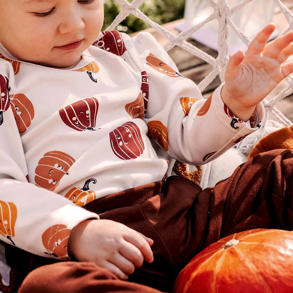 Бебешко боди „Хелоуин Иви“ – екрю, тикви, памук