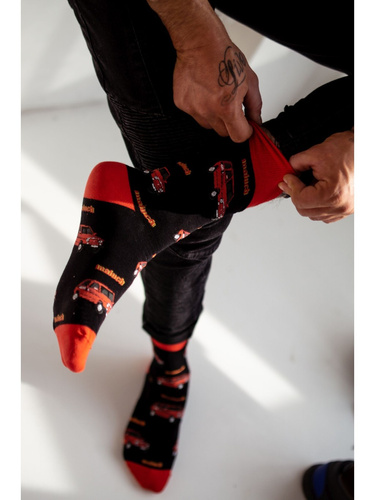 0125-058 Maluchy 126p Милена Мъжки чорапи - черни червени