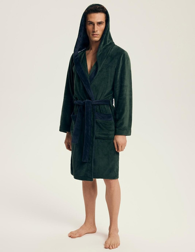 Мъжки халат Henderson 43377 Natch Green - с качулка, топъл трикотаж, комфорт и елегантност