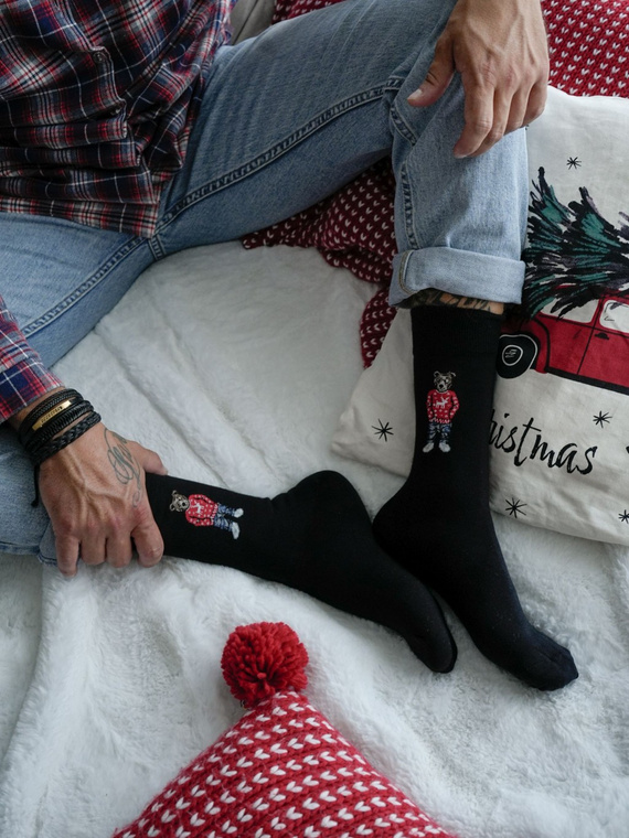 0125.099 Плюшено мече в пуловер Мъжки чорапи Milena - черни