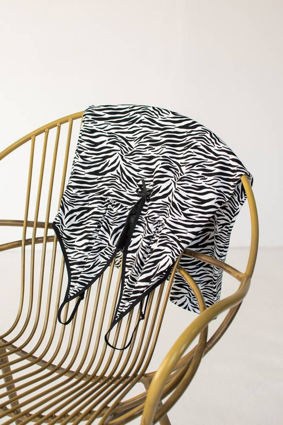 746 Savannah De Lafense нощница - бяло-черна