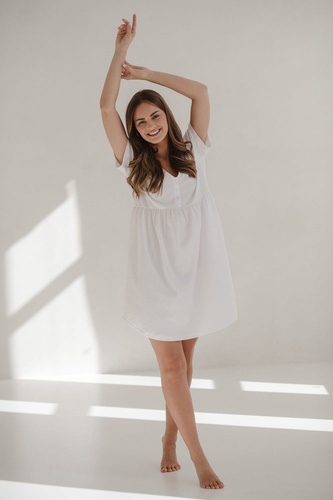 Нощница за бременни и кърмачки Aurora Milk&Love бяла