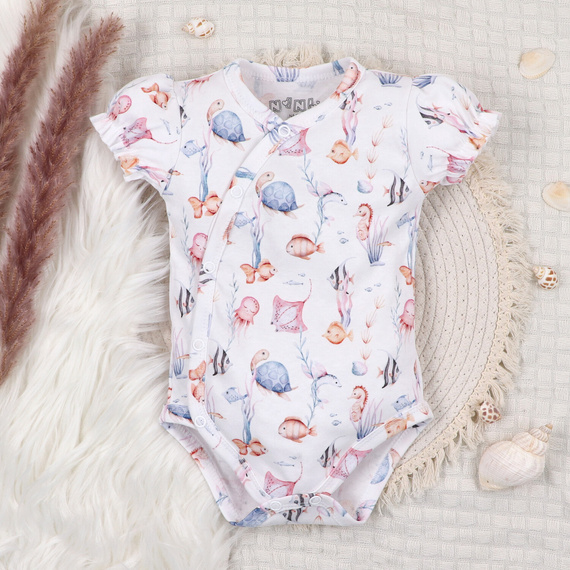 ABN-5473 Боди с плик Underwater World Nini – органичен памук, къс ръкав