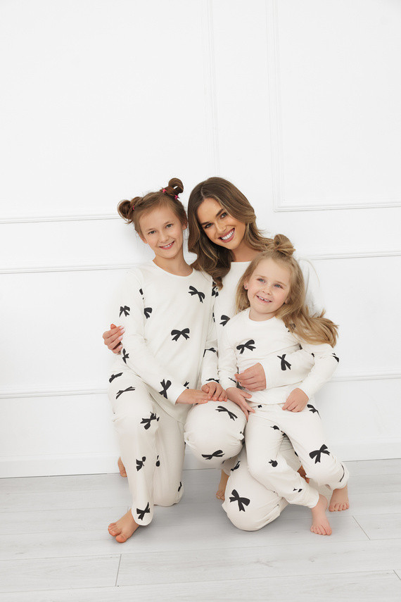 Пижама за момичета Figaro - екрю, памук, дълги ръкави и панталони Италианска мода 