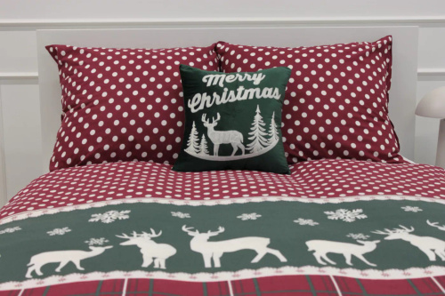 Коледен комплект спално бельо от памук от Spod Igły i Nitki – карирани елени на точки, червено-зелено, комплект с цип, 100% памук