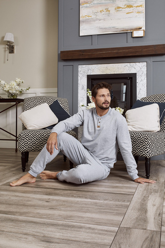 Комплект анцуг Leader дълъг. ръкав, дължина. панталони Италианска мода - меланж