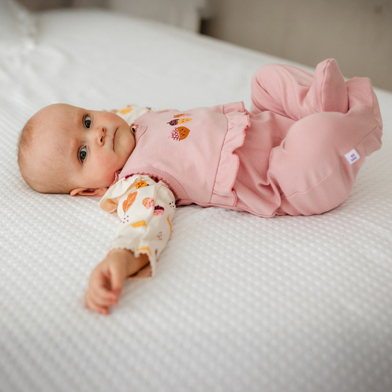 Бебешки спален костюм Fluffy Tails Eevi – розов, памук