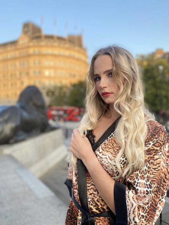 417 Valentina дамски халат Forex - бежов