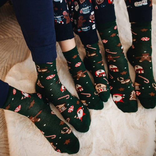 S136D Коледни дълги чорапи Италианска мода - зелено/кафяво/червено 