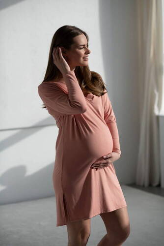 Нощница за бременни и кърмачки Moon bamboo с дълъг ръкав Milk&Love билкова роза