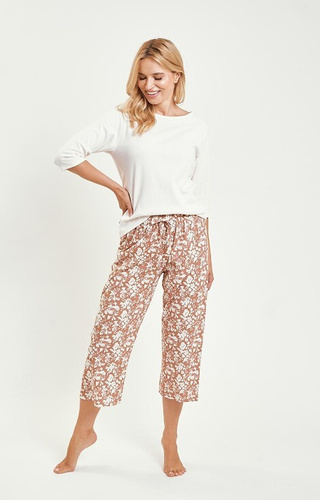 Grace 3479 Дамска пижама Taro, крем - памук, 3/4 ръкав, ежедневен комфорт и стил