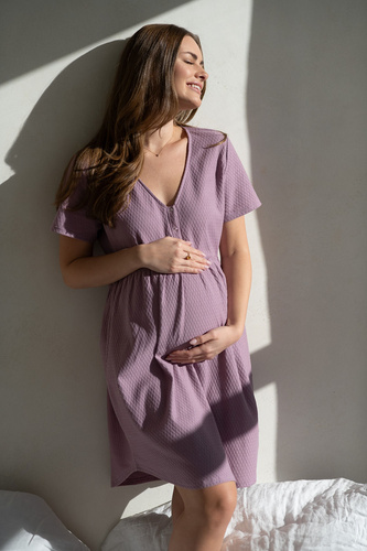 Нощница за бременни и кърмещи Aurora Lavender Milk&amp;Love – памук, закопчаване с копчета, полско производство