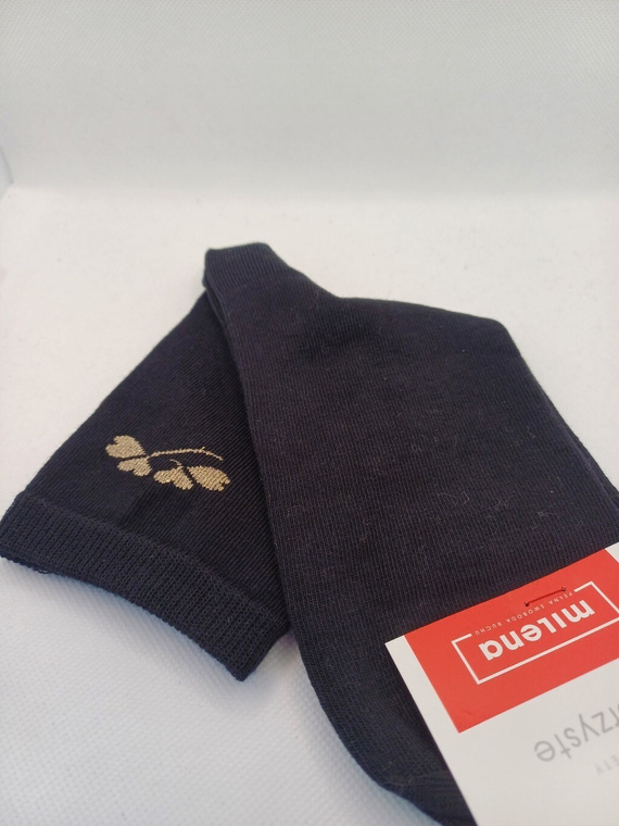 Милена 0200-178 – Дамски памучни чорапи с дребна шарка и лурексов конец | Полско производство - черни