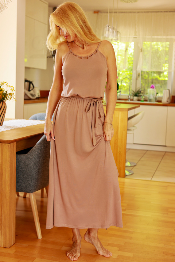 Grace Mirale – Дълга рокля от вискоза с цепка | Полско производство - лате