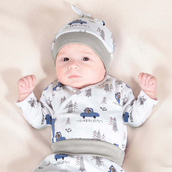 214055 Муки Бебешка шапка с възел Никол