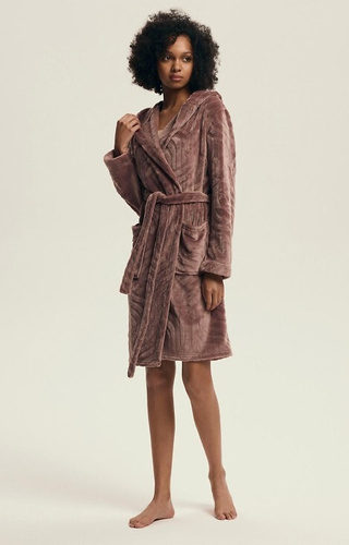 43602 Дамски халат с качулка Devyn, цвят Henderson, махагон – къс, топъл, велурени