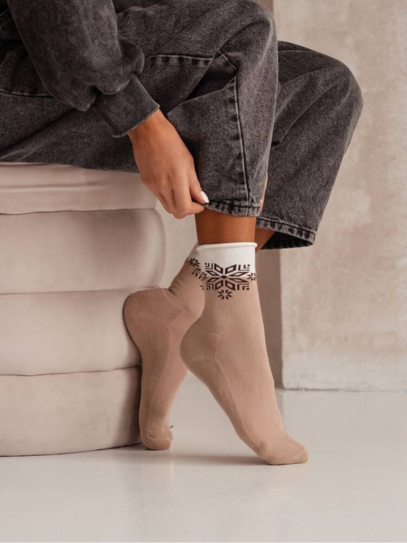 0071-007 Снежинка Уникални дамски коледни чорапи Милена - бежови