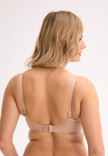 BS 035 Оксана Гая мек сутиен бежов