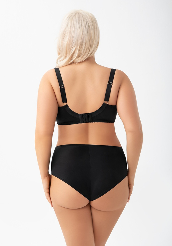 K 934 Isla Bra от Gorsenia - мек, черен, чувствен и удобен