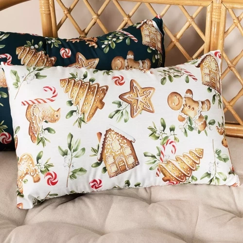TBN016 Коледна възглавница Gingerbread Marquisette бяла