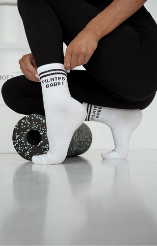 0200-189 Дамски бели памучни чорапи за пилатес, скъпа Милена