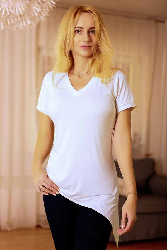 Блуза Aria Mirale - вискоза, асиметрична, V-образно деколте - екрю