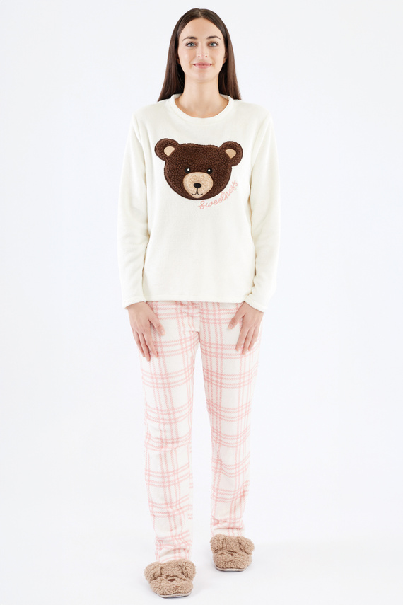 Дамска пижама Madlen Sorbetto екрю - полар, с бродерия на мече и панталон на каре