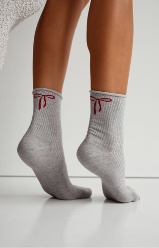 0200-193 Дамски чорапи Милена с панделка, сиви - оребрени памучни
