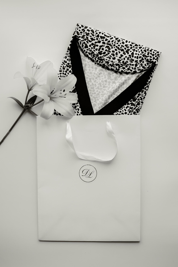 853 Kendall De Lafense - Нощница от вискоза Panther - екрю с леопардов принт