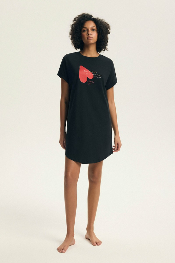 Нощница Elain 44496 Henderson – 100% памук, сърца, свободна кройка