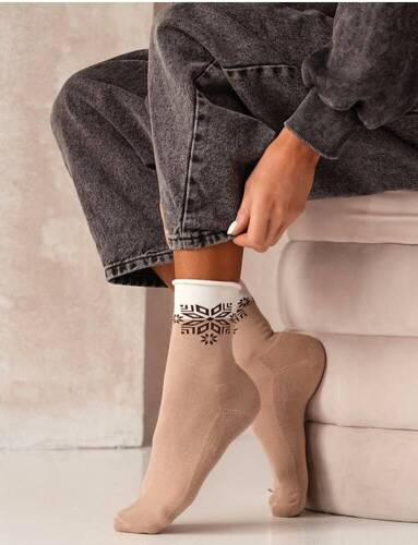0071-007 Снежинка Уникални дамски коледни чорапи Милена - бежови