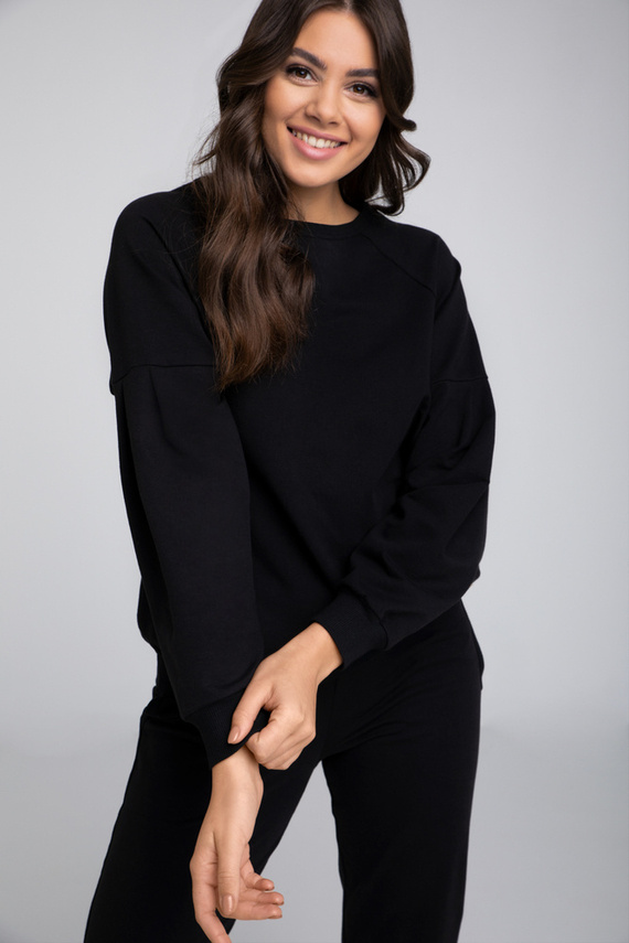 Parma Дамски комплект с дълъг ръкав и панталон Италианска мода - черен