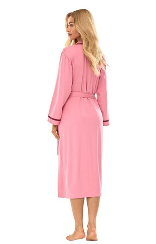 2506 Szlafrok damski długi z wiskozy L&L różowy  – lekki, oddychający