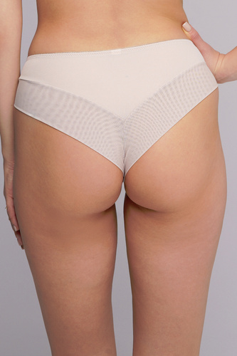 Бразилиани Ava 2256 beige – гладка микрофибра, елегантна дантела, комфортна и сигурна посадка