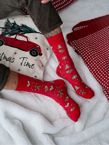 1290-037 Мъжки коледни чорапи Милена – коледни меденки, червени